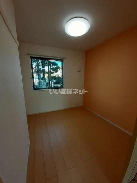 湘南新宿ライン高海 井野駅 徒歩13分 2階建 築12年の内装写真
