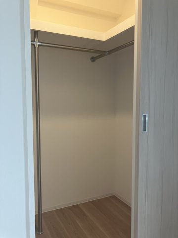 収納　ウォークインクローゼット