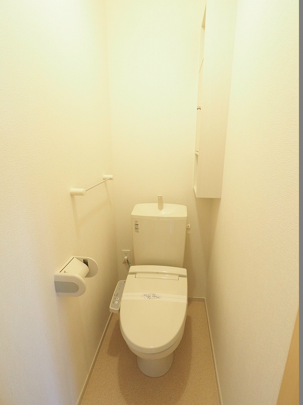 ＪＲ筑豊本線 東水巻駅 徒歩12分 3階建 築15年のトイレ写真
