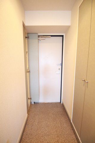 玄関　（別タイプ参考写真）シンシア千駄木　文京区千駄木3