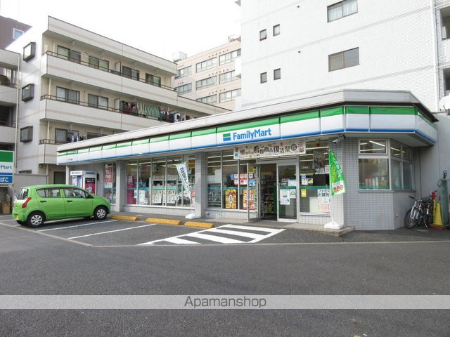コンビニ　ファミリーマート（コンビニ）まで296m