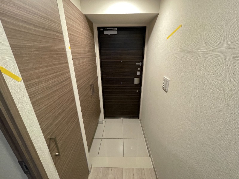 プレサンスロジェ京都西大路の玄関写真