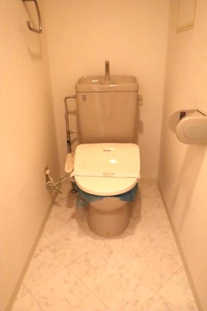 トイレ　洗浄便座