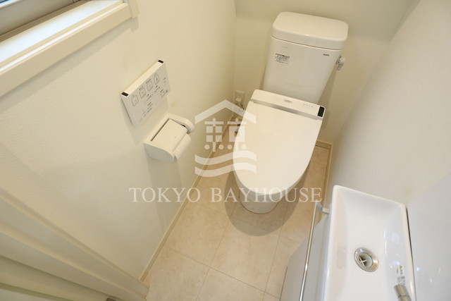 トイレ　※別部屋参考写真