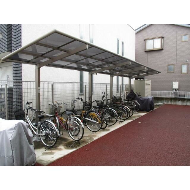 シャトルOOKURAYAMAの外観写真