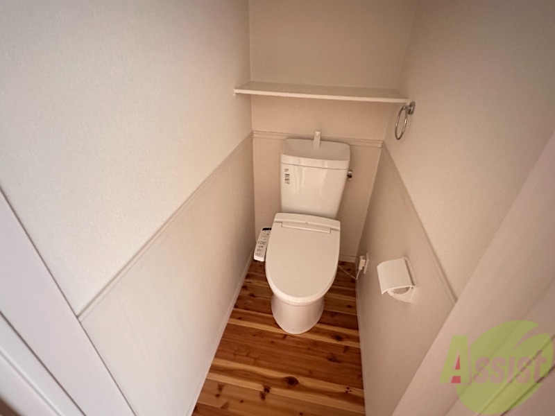 トイレ　こちらはトイレです。清潔感があり、安心して使用できます。