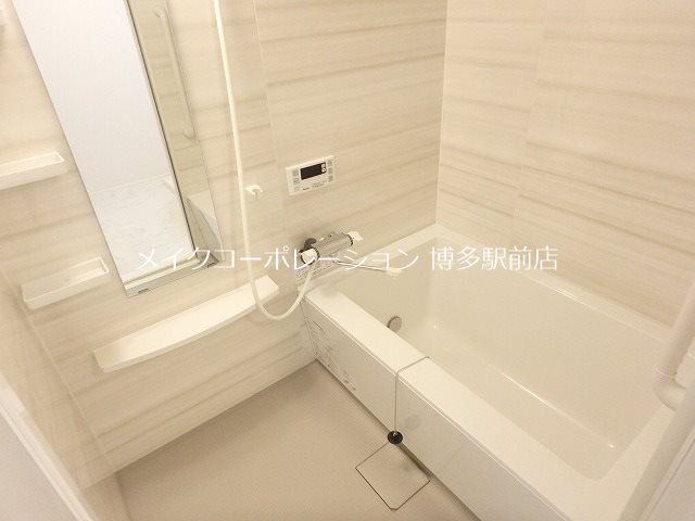 バス・シャワールーム　同物件、別部屋の写真です。