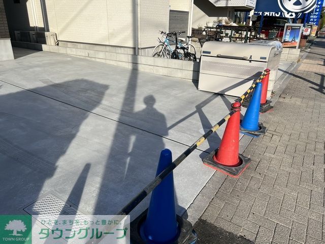 駐車場　駐車場