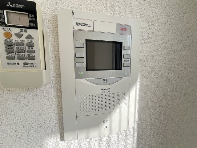 セキュリティ　モニター付きインターホンでセキュリティ面もとっても安心です！