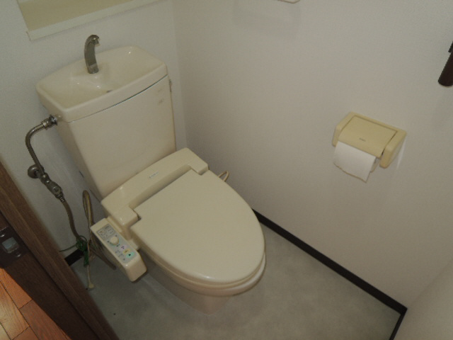 トイレ　落ち着いたトイレです