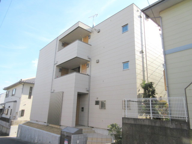 エントランス　気楽な1フロア2住戸