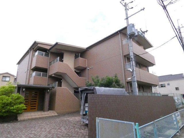 ガーデンパレス久宝寺の外観写真