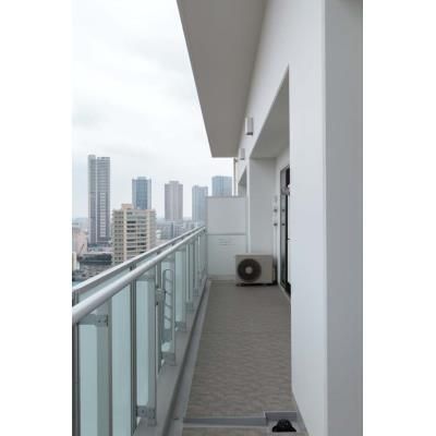 バルコニー　陽当たり良好なバルコニーです