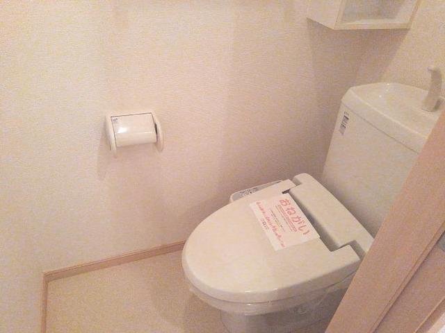 トイレ　トイレもきれいです