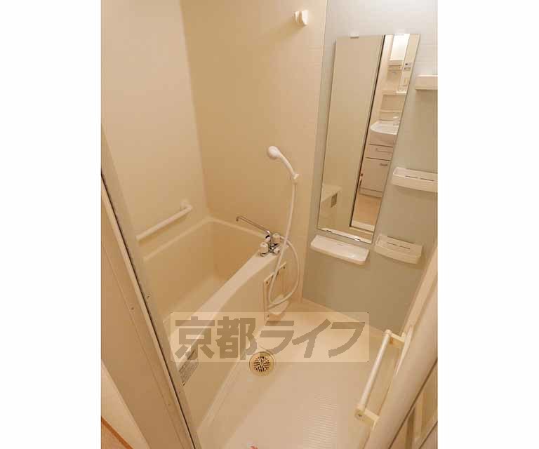 バス・シャワールーム　ゆったりとしたお風呂です。