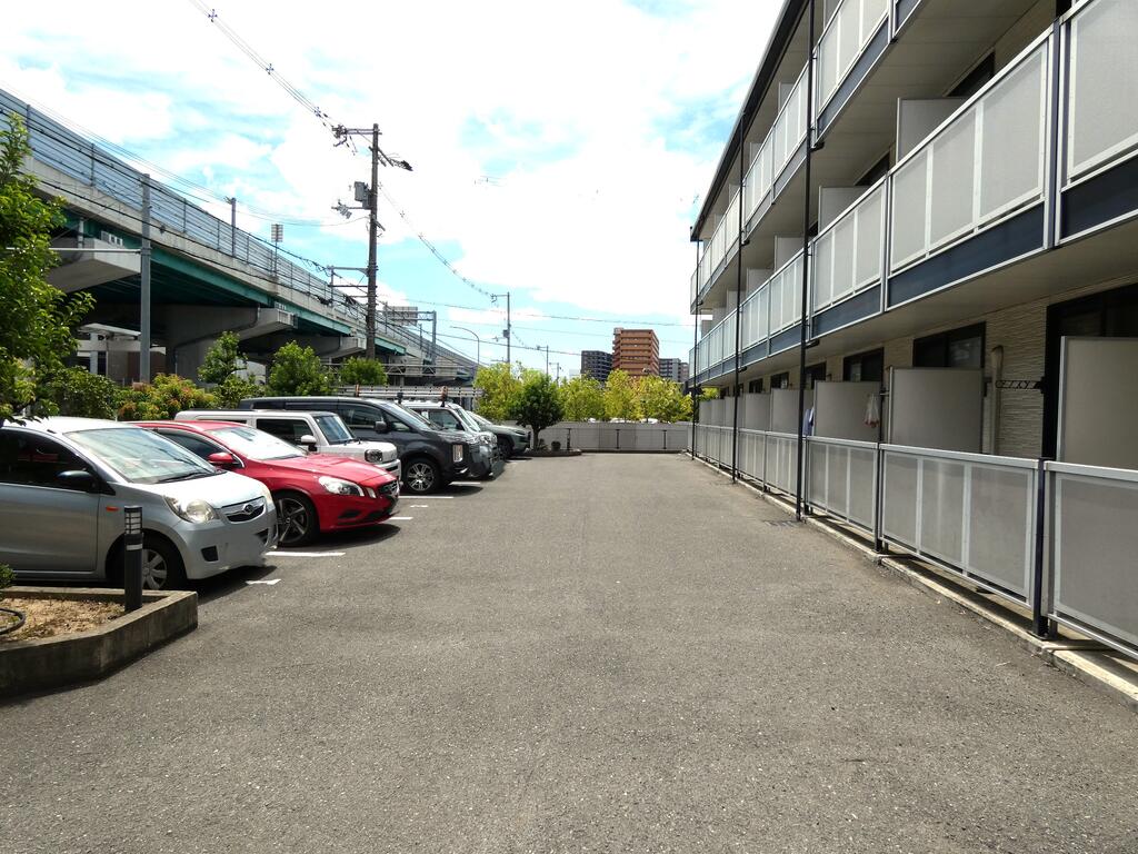 駐車場　敷地内に駐車場を完備です☆（要確認）