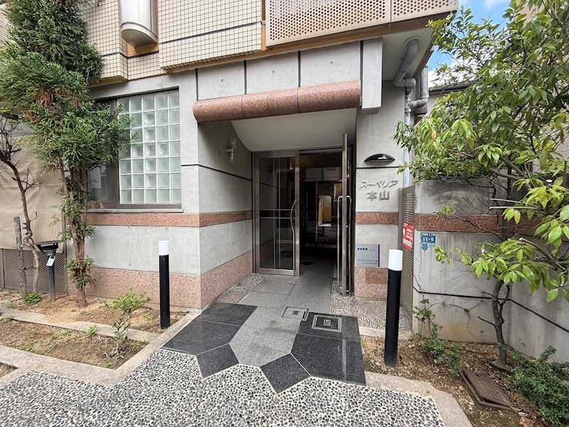 スーペリア本山の外観写真