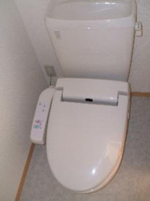 トイレ　図面と現状に相違がある場合には現状を優先