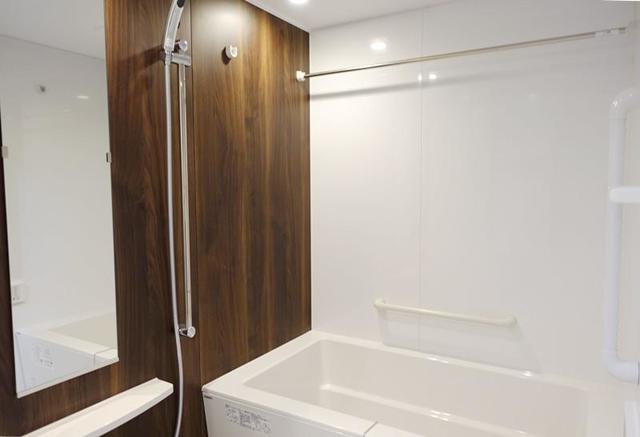 バス・シャワールーム　※写真は同タイプ住戸です。