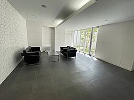 ロビー　角部屋です