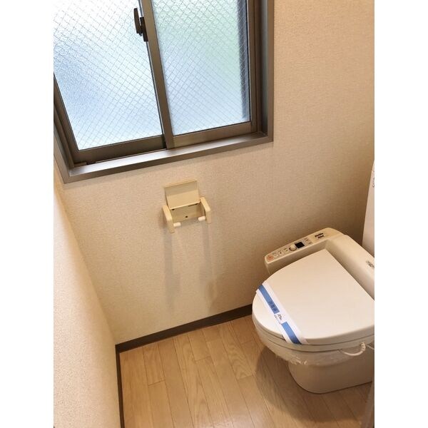 サン・ウエダビルIIのトイレ写真