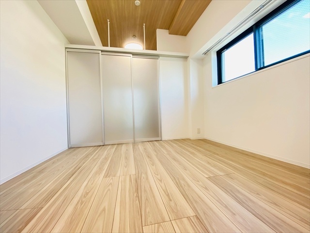 その他部屋・スペース　同一建物内１００１号室内装写真転載