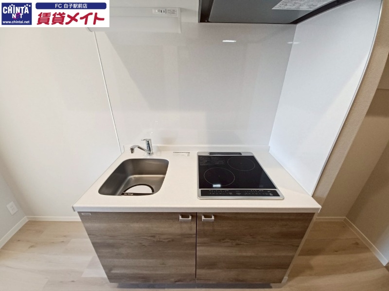 キッチン　別部屋参考写真です