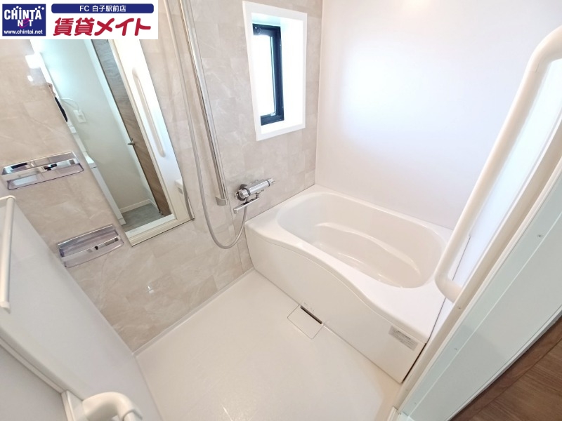バス・シャワールーム　別部屋参考写真です