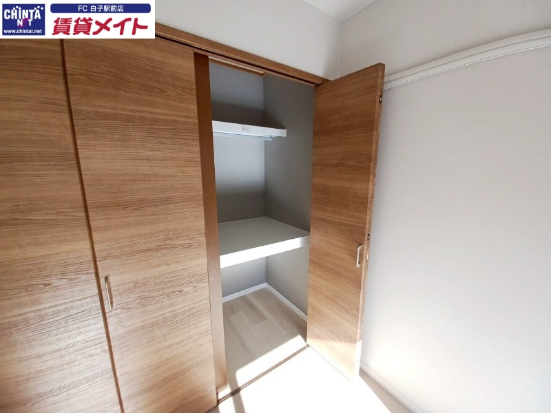 収納　別部屋参考写真です