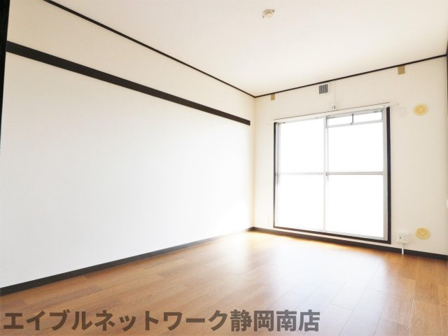 その他設備　使い勝手のいい洋室です
