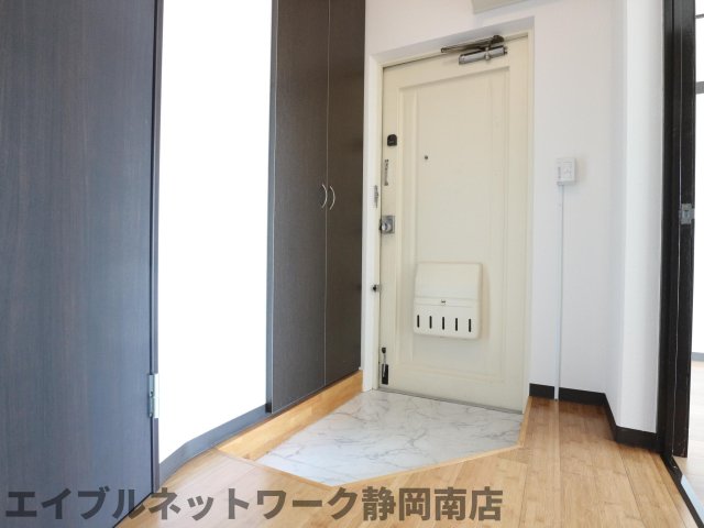 玄関　きれいな玄関です
