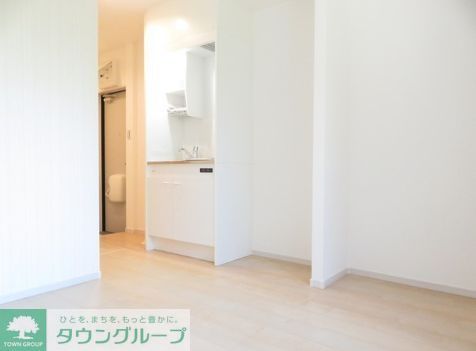 リブタス中野江原町の居間写真