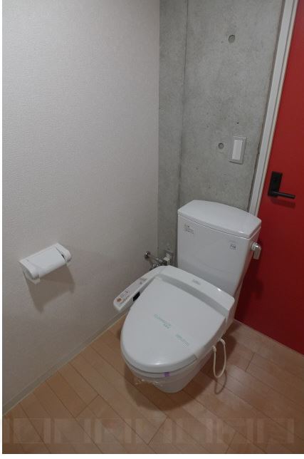 トイレ　※同物件、別部屋になります。