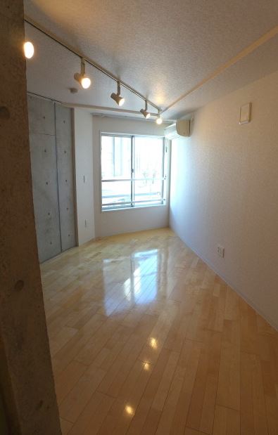 居室・リビング　※同物件、別部屋になります。