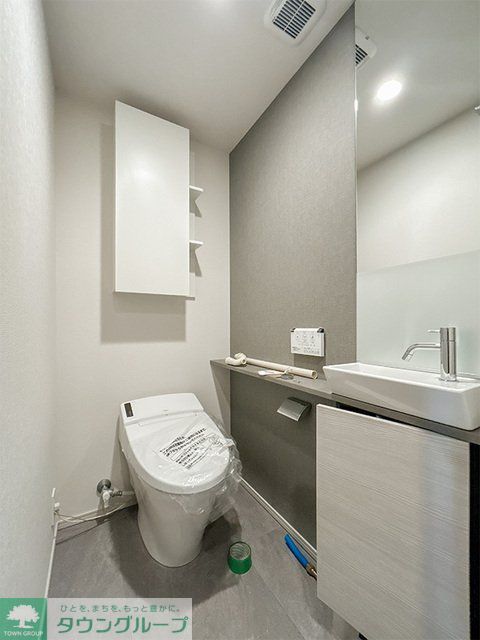トイレ　※写真は同タイプ住戸です。