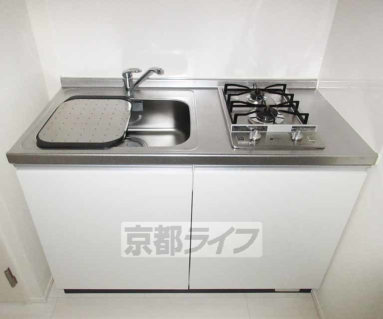 キッチン　清潔感のあるキッチンです。