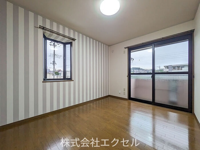 その他部屋・スペース　フローリングの室内です。
