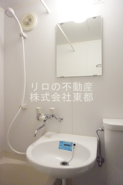 洗面設備　洗面ボウルと鏡もございます☆