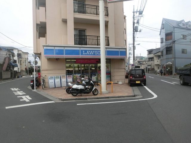 コンビニ　ローソン（コンビニ）まで435m