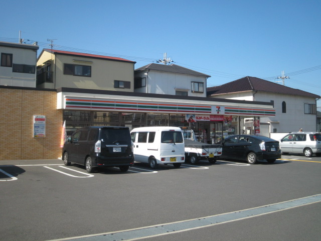 コンビニ　セブンイレブン岸和田西之内町店（コンビニ）まで233m