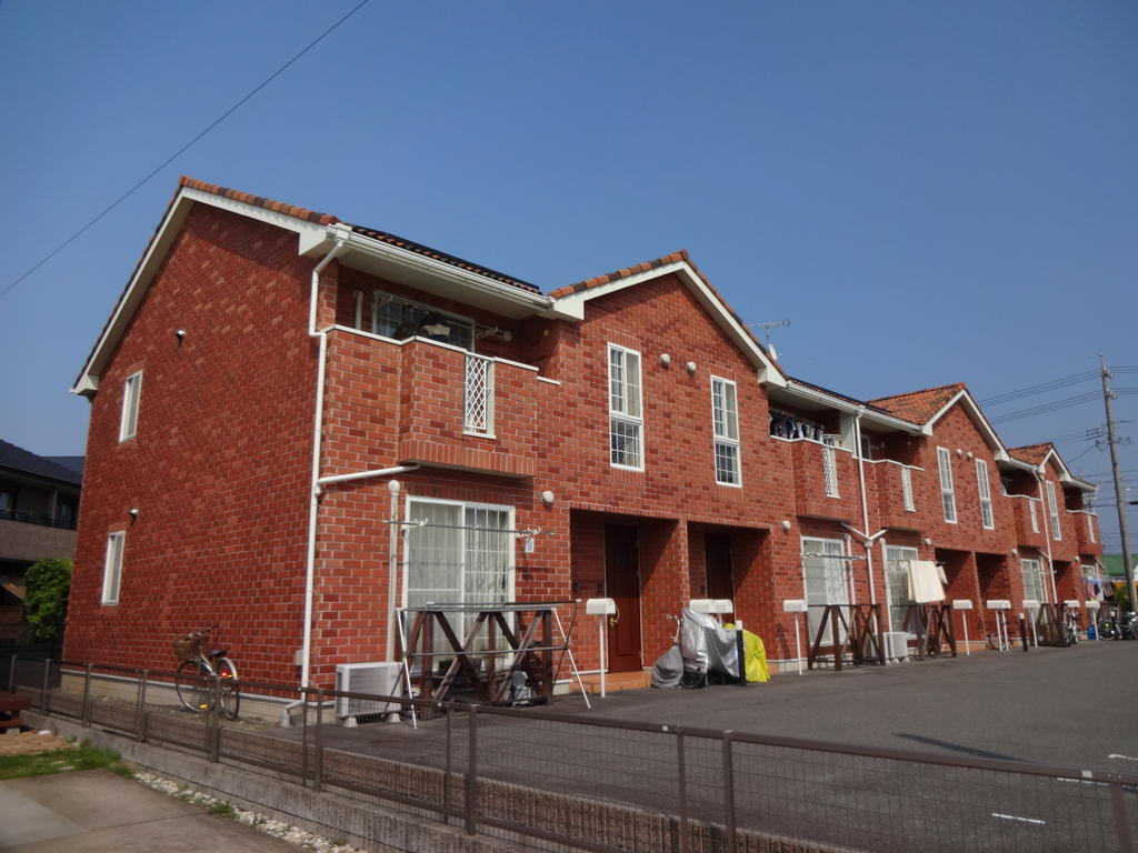 建物外観　外観　タイル張り