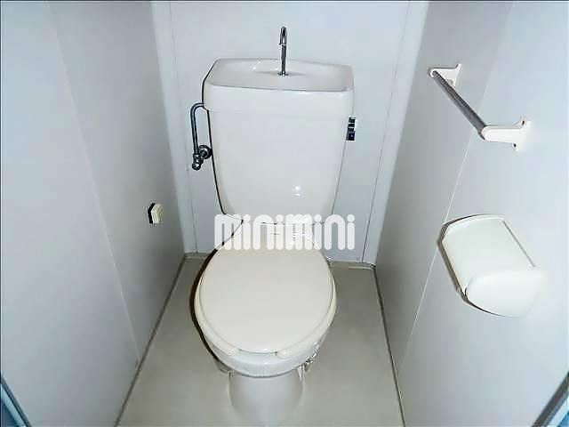 トイレ　（写真は別部屋になります）