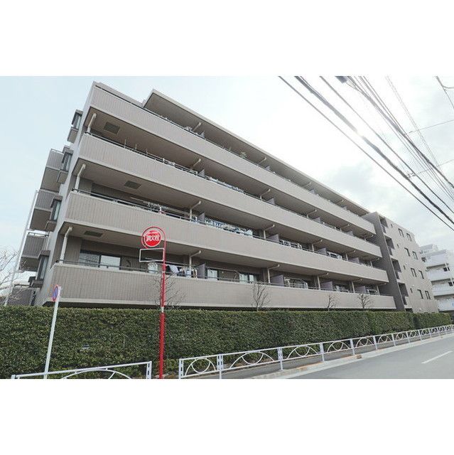 【目黒区目黒本町のマンションの建物外観】