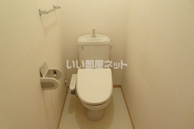 【桜井市大字上之庄のアパートのトイレ】