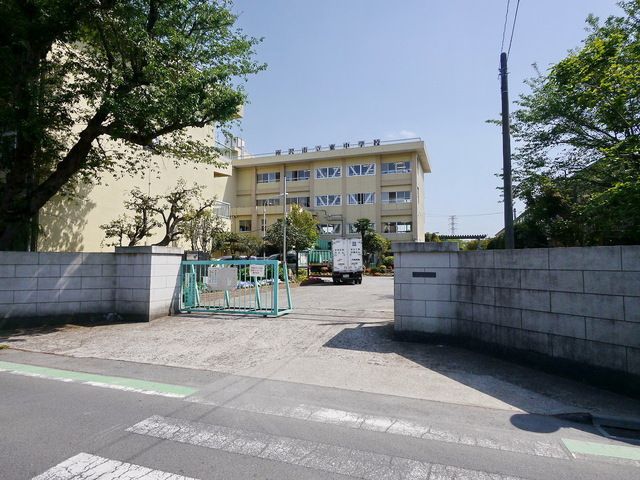 【所沢市大字下安松のアパートのその他】