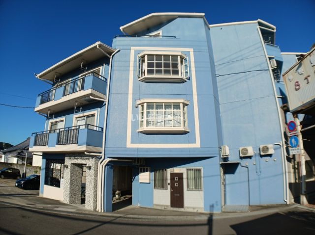 洲本市本町のマンションの建物外観