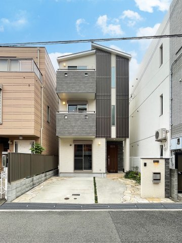 本山中町3丁目戸建の建物外観