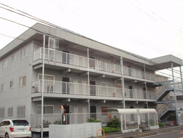 レイール泉南の建物外観