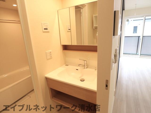 洗面設備　同物件同タイプ