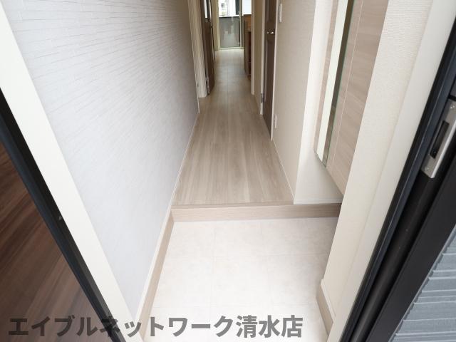 玄関　同物件同タイプ